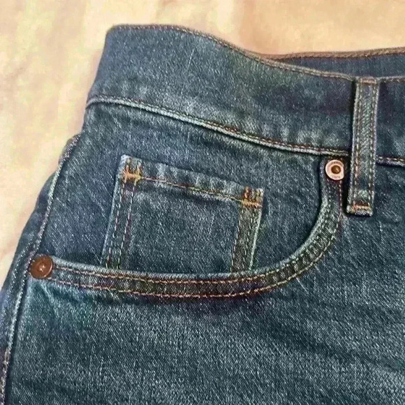 LOFT The Cut Off Short - Picture 7 of 14